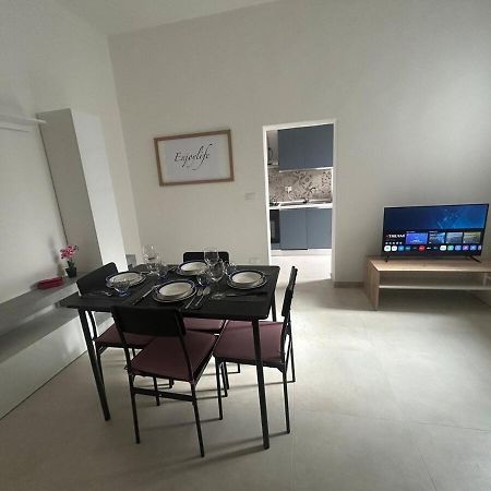 Carradori 2 Apartment-Historic Center-Autodromo อิโมลา ภายนอก รูปภาพ